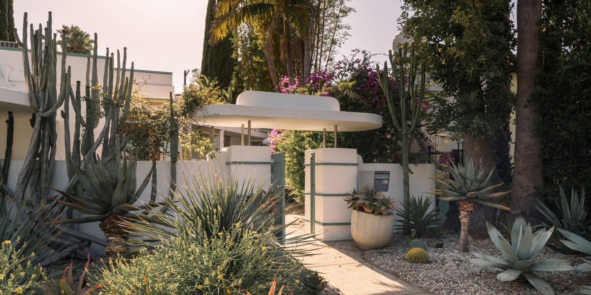 100 Years of Los Angeles Architecture: Revisit the Most Popular Home Styles