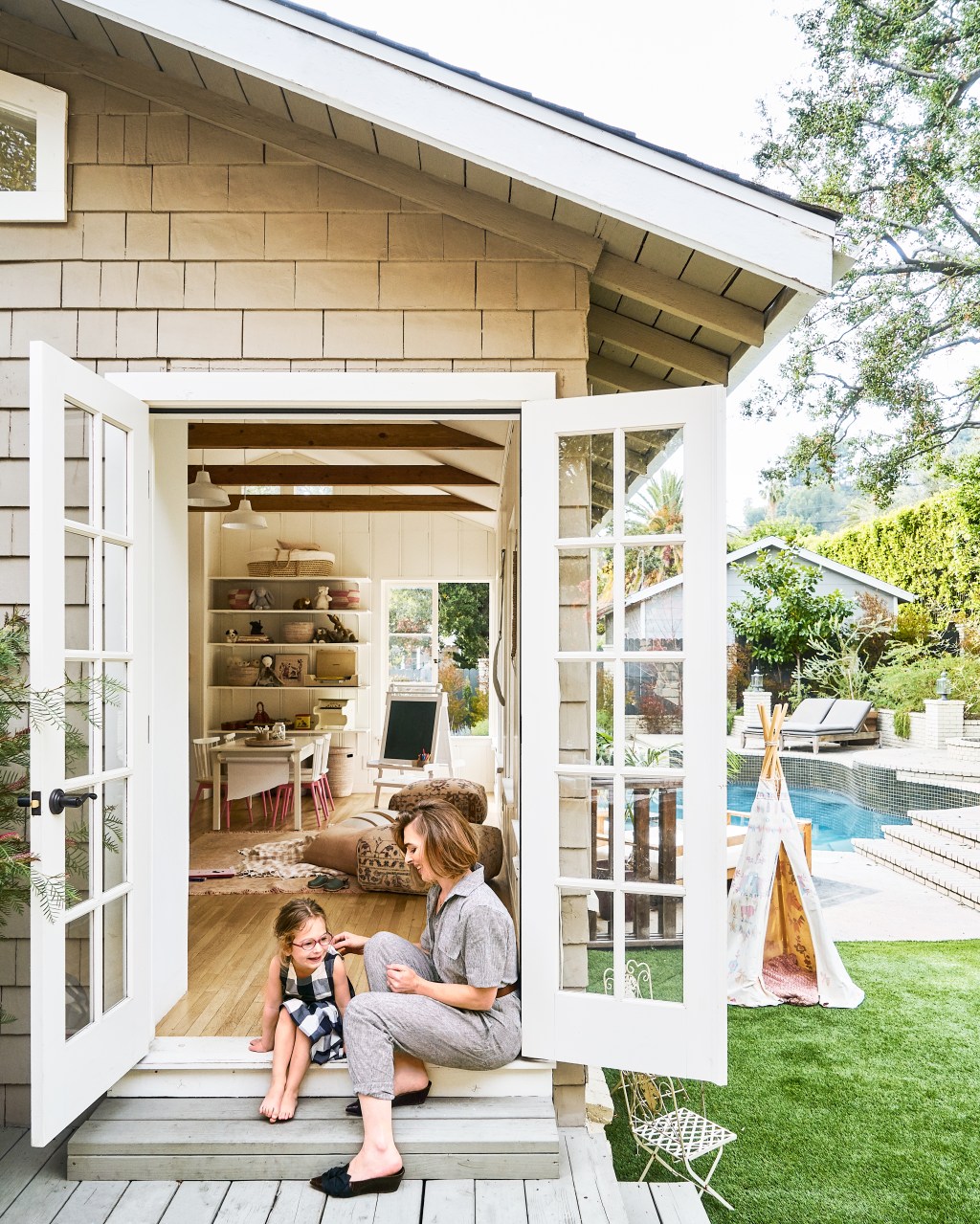 Step Inside an Effortlessly Curated Home