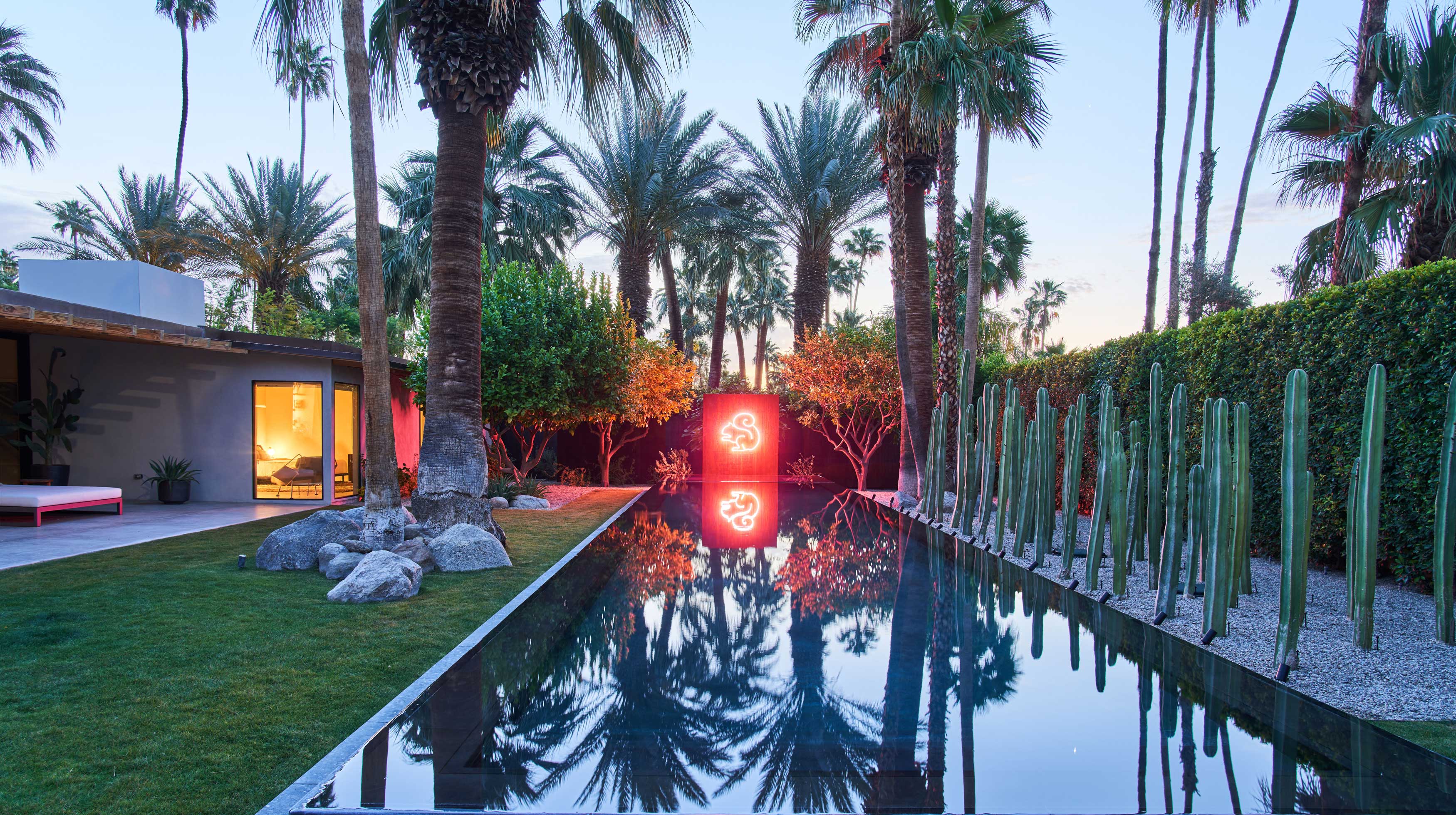 How to Glow up Your Garden with Multi-Sensory Lighting