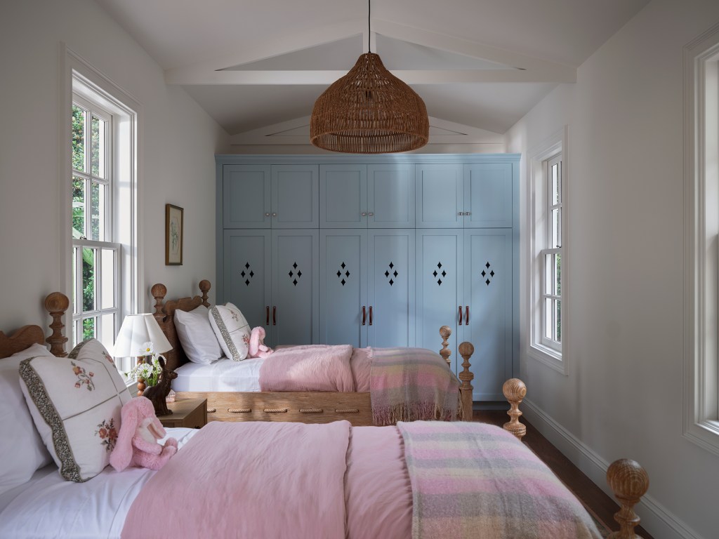 Guest Bedroom in Mendocino Italianate House by Atelier Julienne