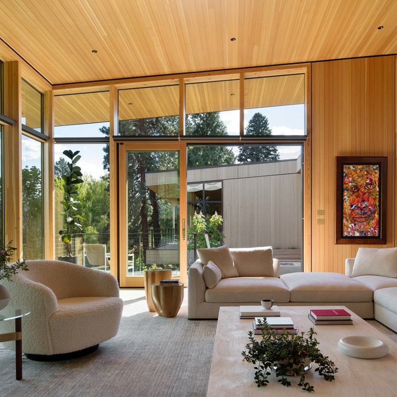 A Central Oregon Home Was Designed to Connect to the Land, Water, and Sky
