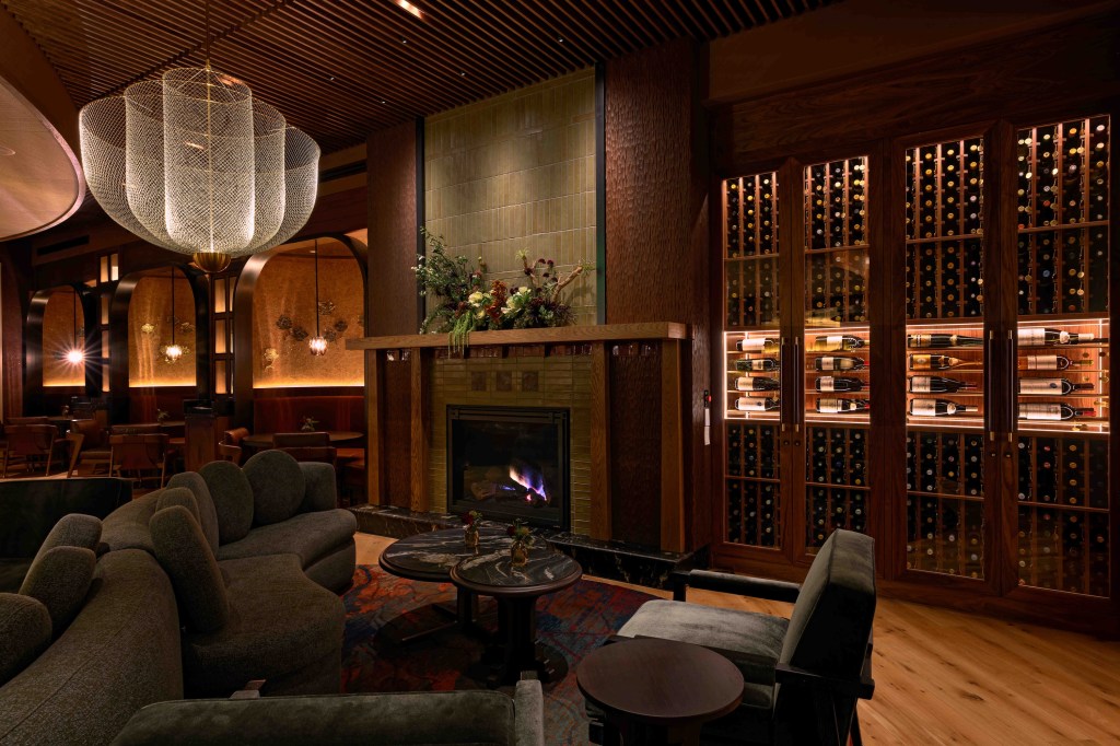 Napa Rose lounge area