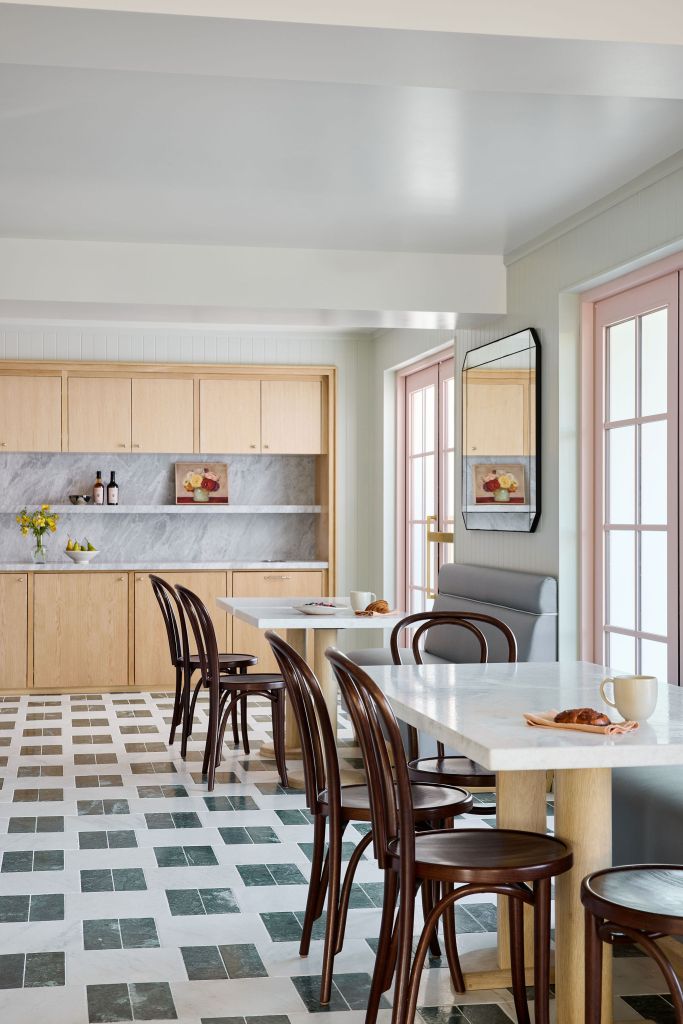 Cafe at the Bay Shores Peninsula Hotel