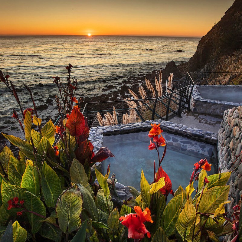How to Spend a Perfect Weekend at This Old School Big Sur Retreat