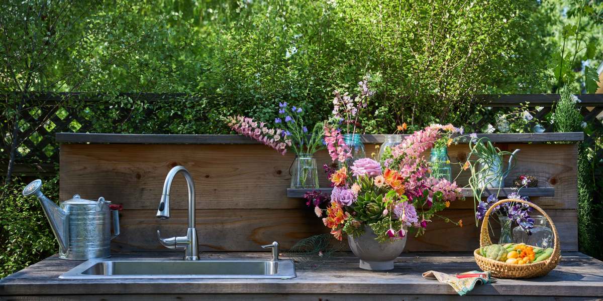 These Are the Best Gardening Apps You Need to Download for Spring