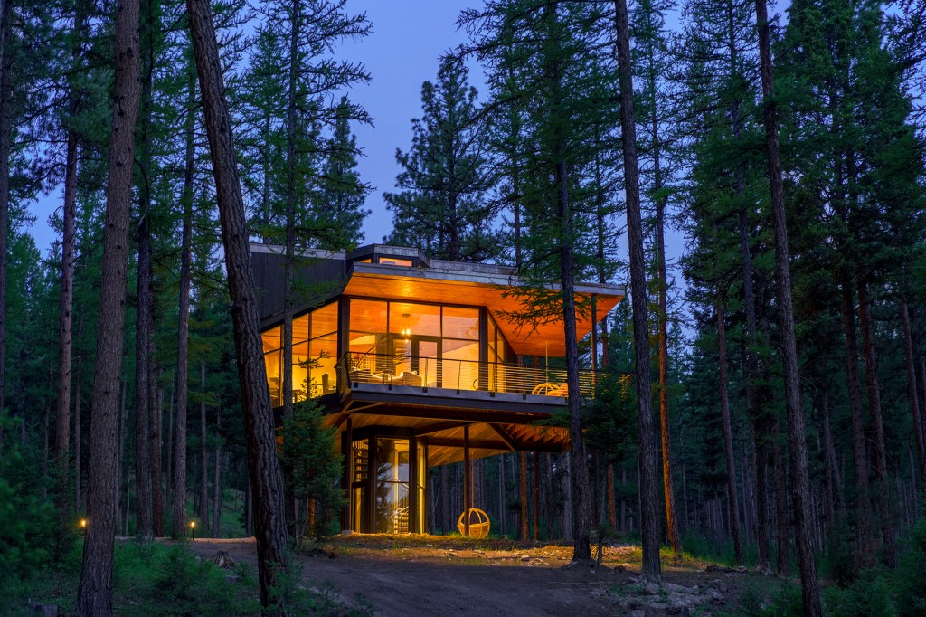 Paws Up Montana Treehouse
