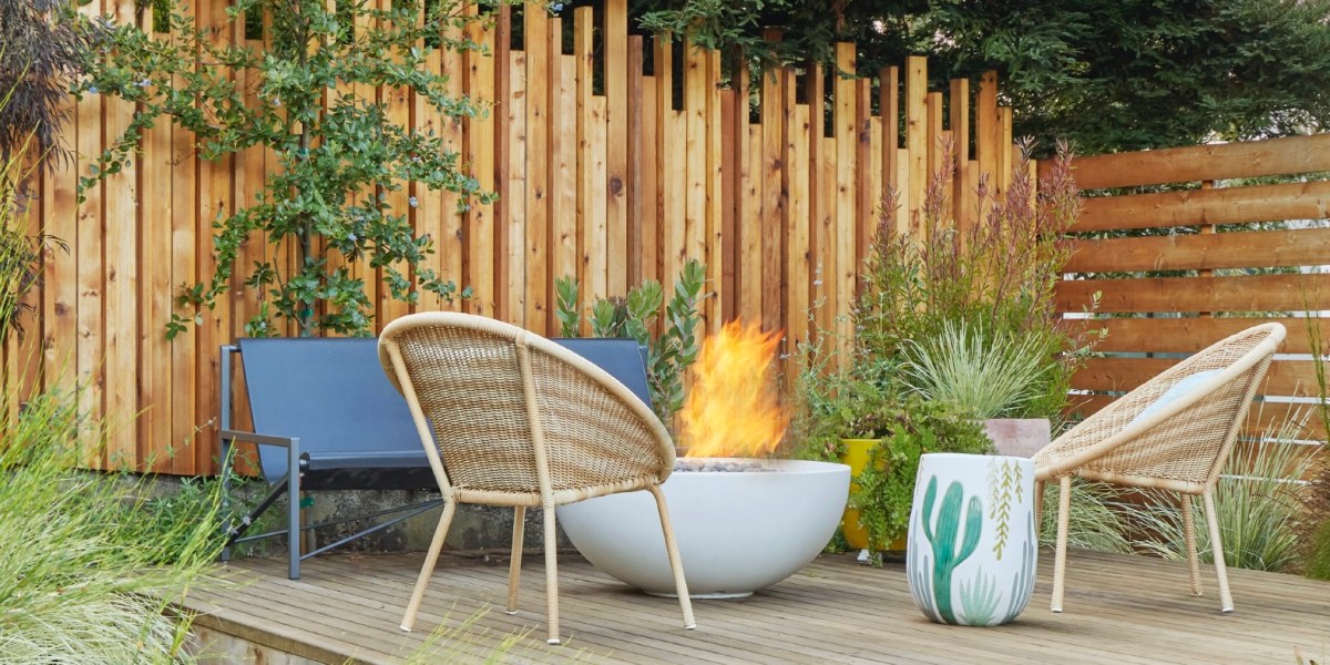 Chamomile and Colorful Tile, Birds of Paradise and Breeze Blocks, and More Perfect Plant Pairings You Need to Know