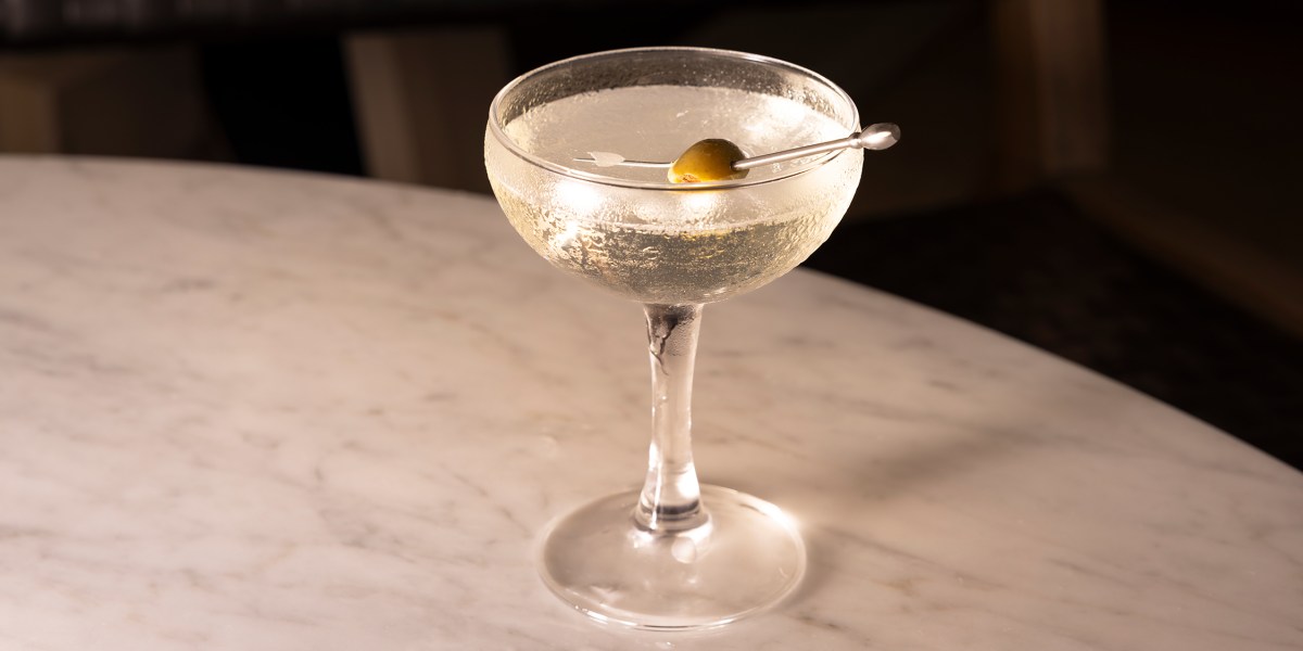 How to Make the Perfect Martini, According to Bartenders