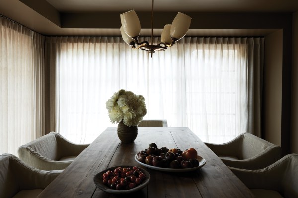 This Dreamy Pacific Northwest Family Home’s Interior Design Was Inspired by a Bouquet of Flowers