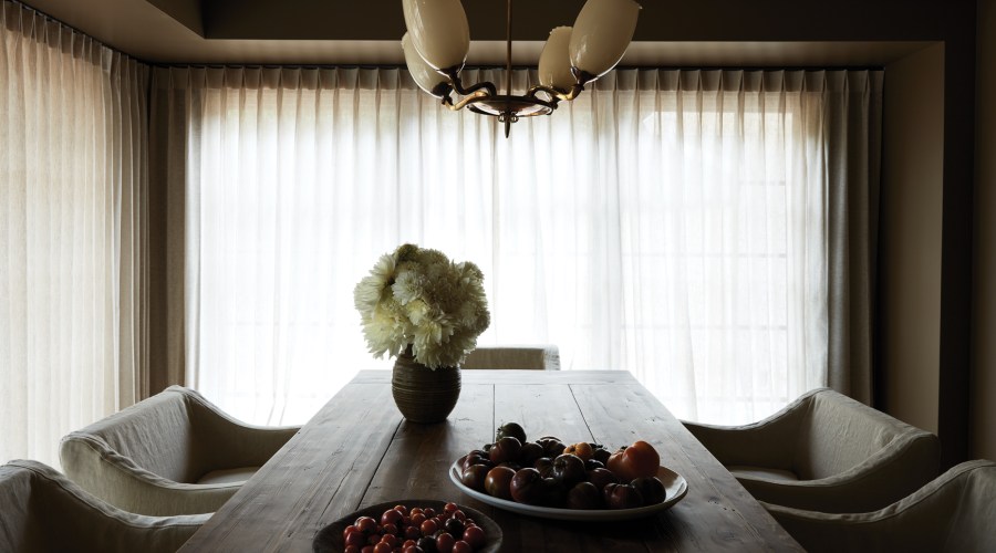 This Dreamy Pacific Northwest Family Home’s Interior Design Was Inspired by a Bouquet of Flowers