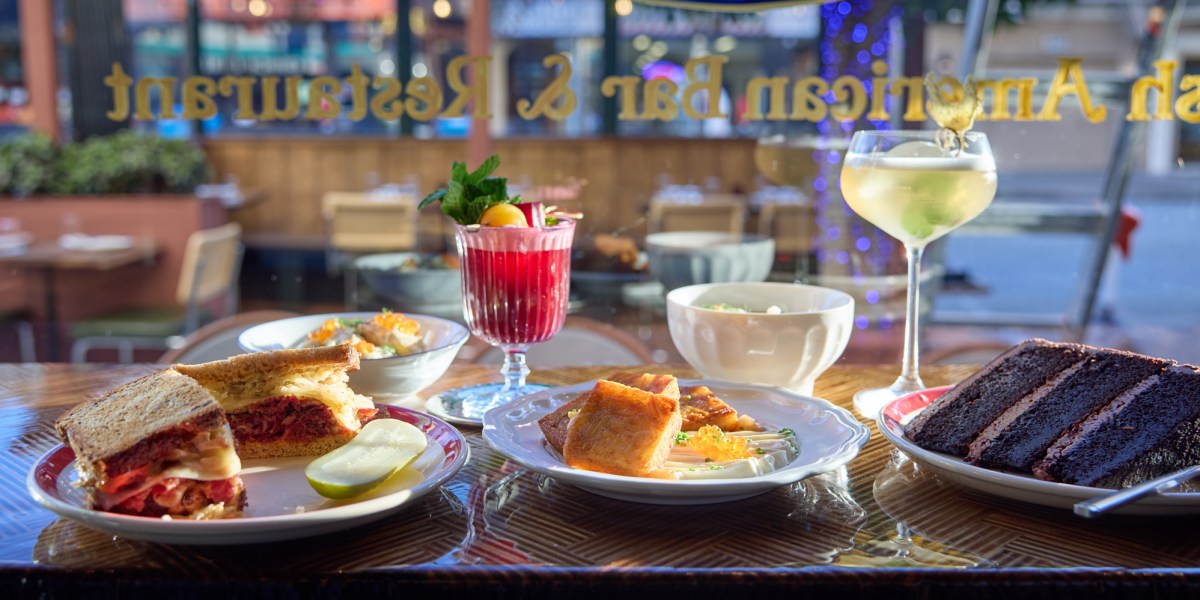 You Can Get Some of the Best Food in California at These Neo-Retro Diners