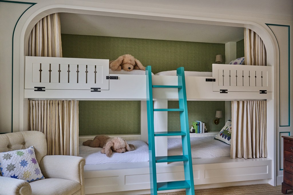 Bunk Room in Smoke Tree Ranch House by Rollins Andrew