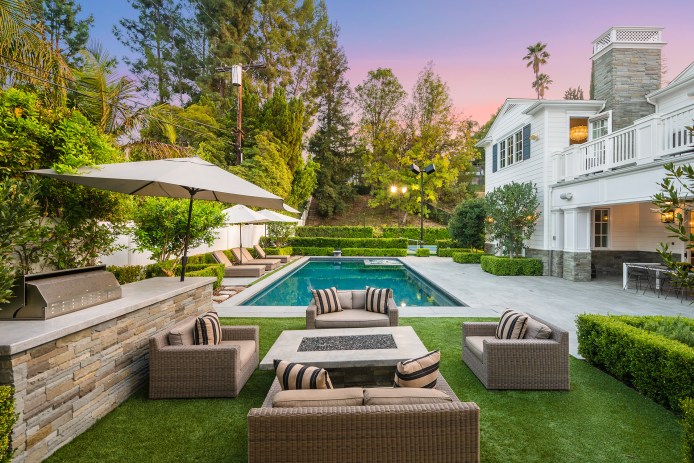 Encino Pool Backyard Patio