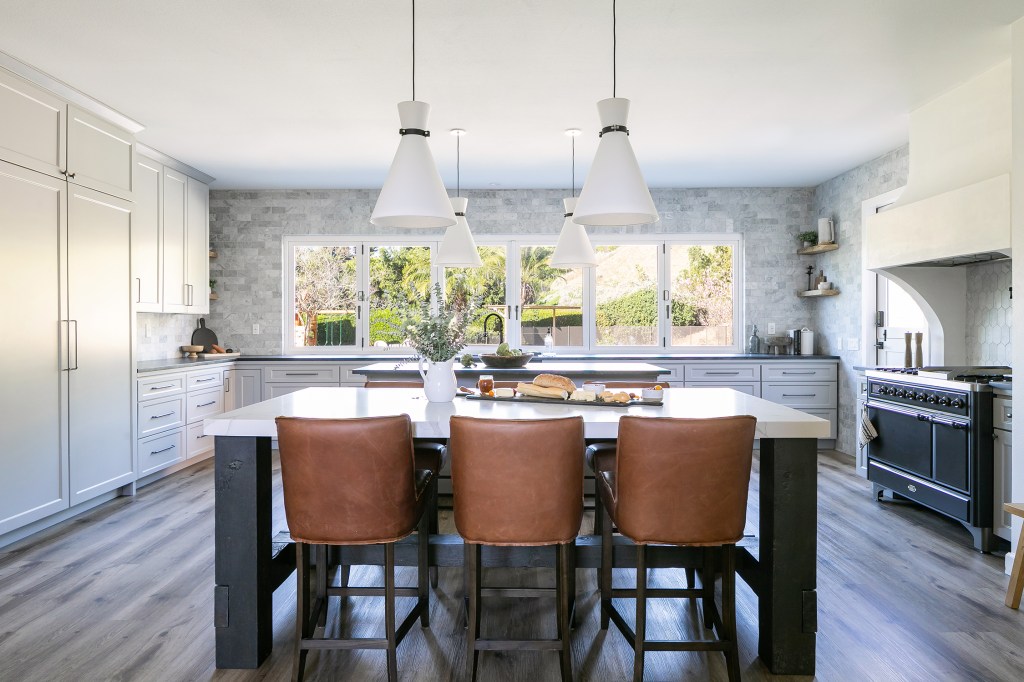 Kitchen by GroundedHomes
