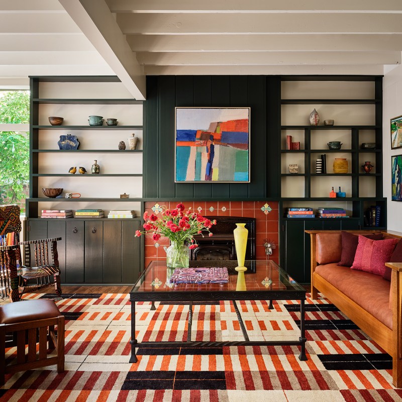 In This Palo Alto Home, the Interiors Are the Backdrop for an Eclectic Art Collection