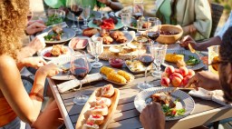 Outdoor Table Entertaining