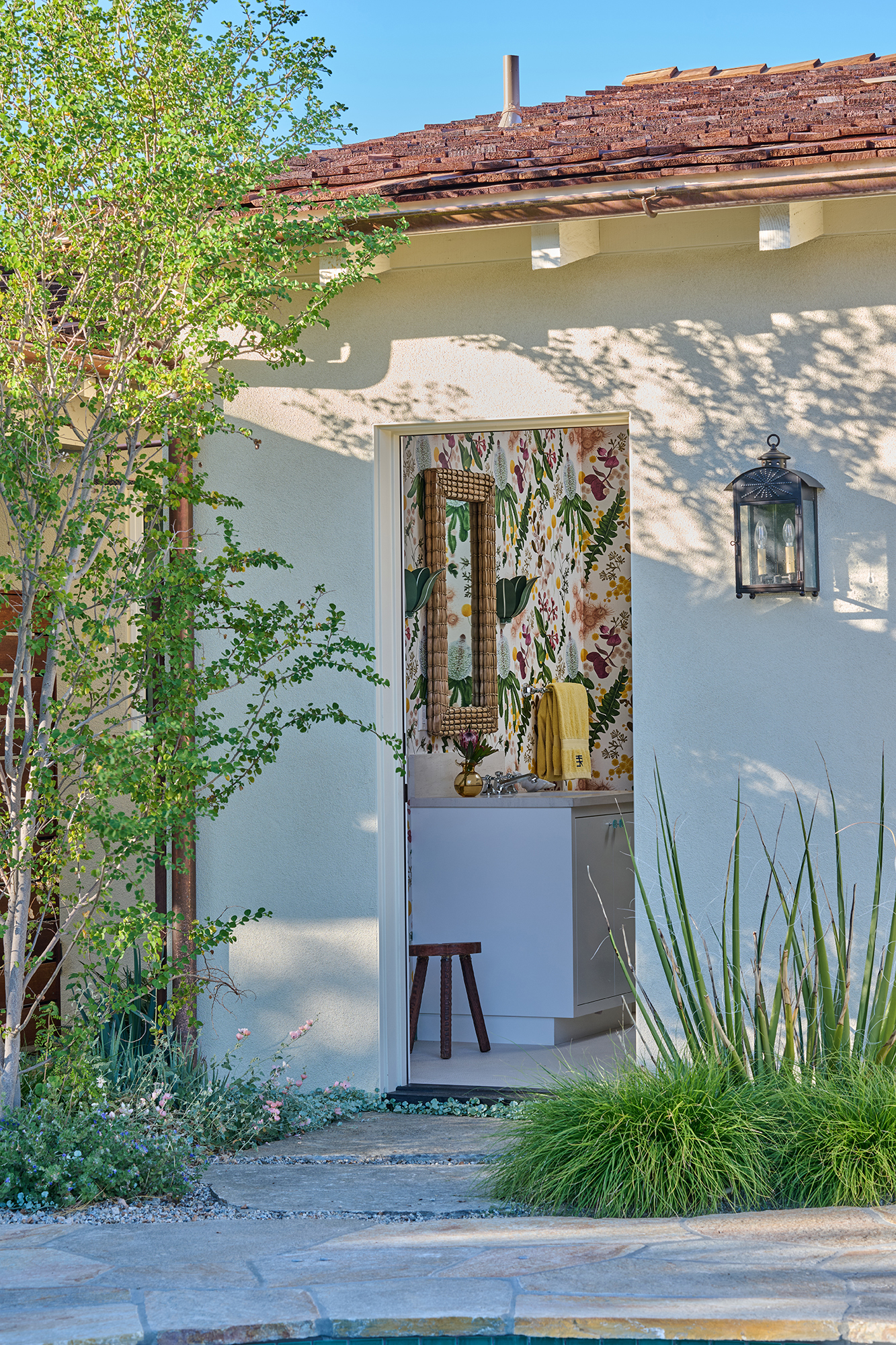 Pool Bathroom in Smoke Tree Ranch House by Rollins Andrew