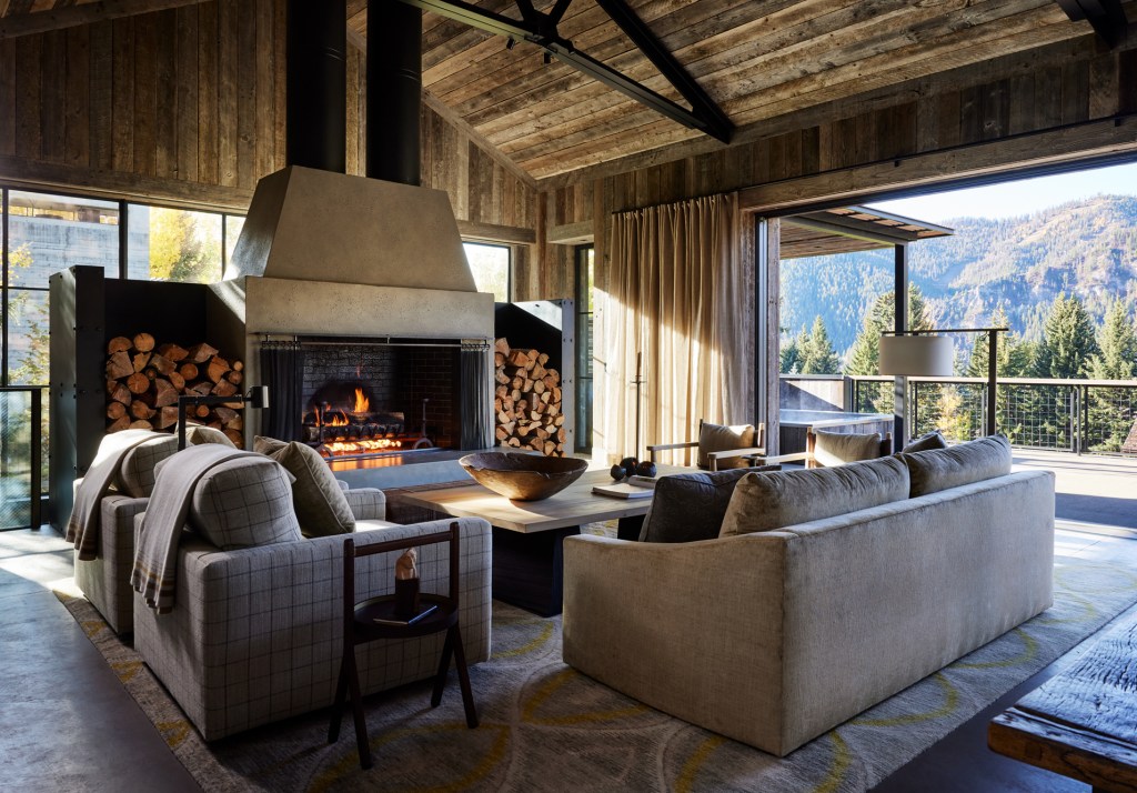 This Is How to Give Your Home That Laid-Back Luxury Look