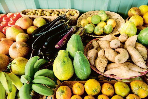 How to Plant (and Cook with) a Veggie Garden Inspired by Hawaii