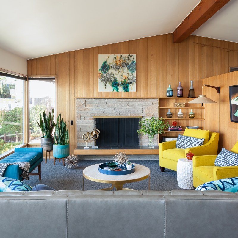 5 Artwork Mistakes That Could Actually Make Your Home Look Cheap