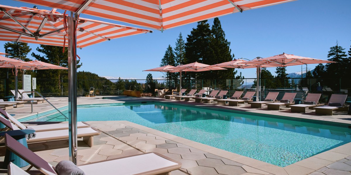 Limelight Mammoth Pool Deck