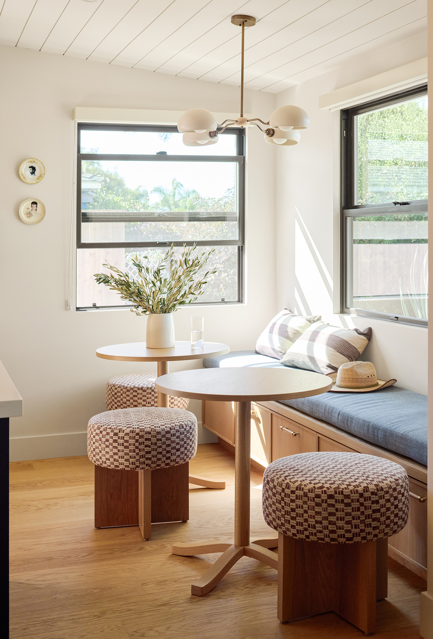 Dining Nook San Clemente Beach House by Raili Clasen
