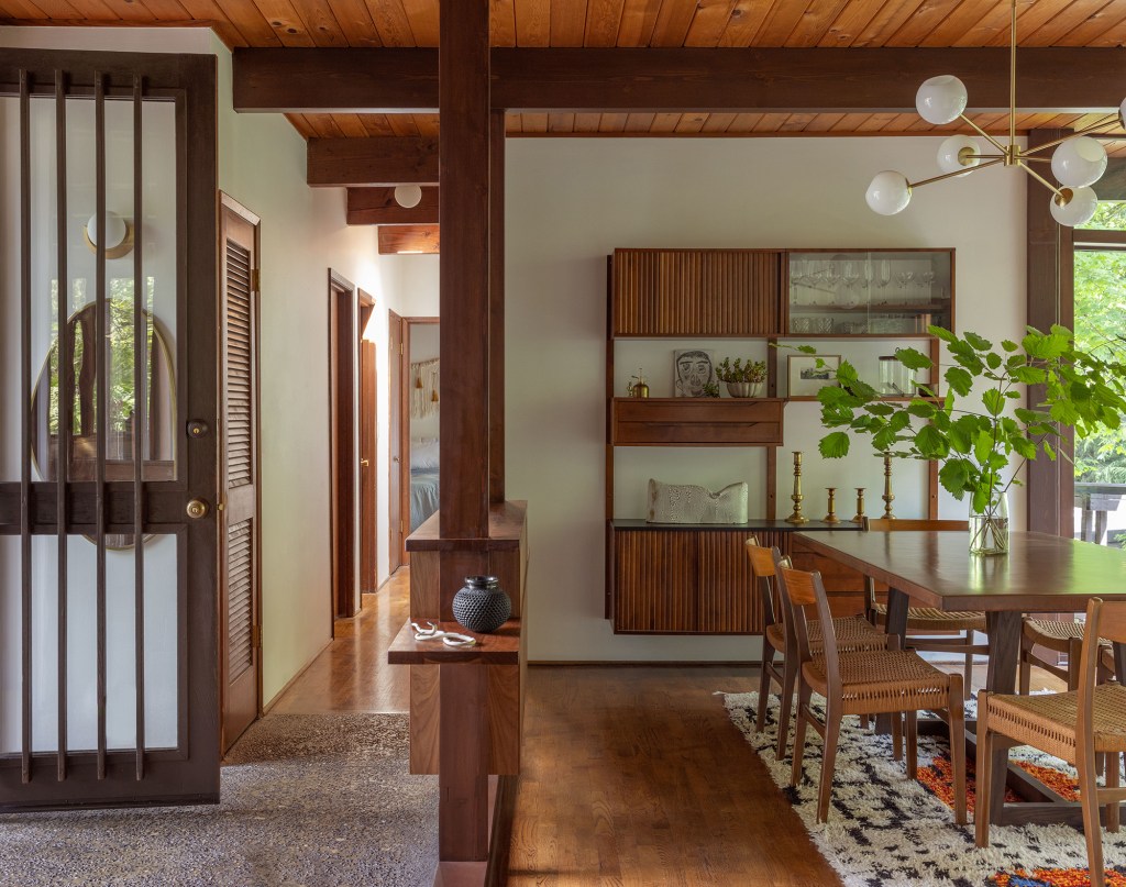 Dining Room Burrows House by chadbourne + doss