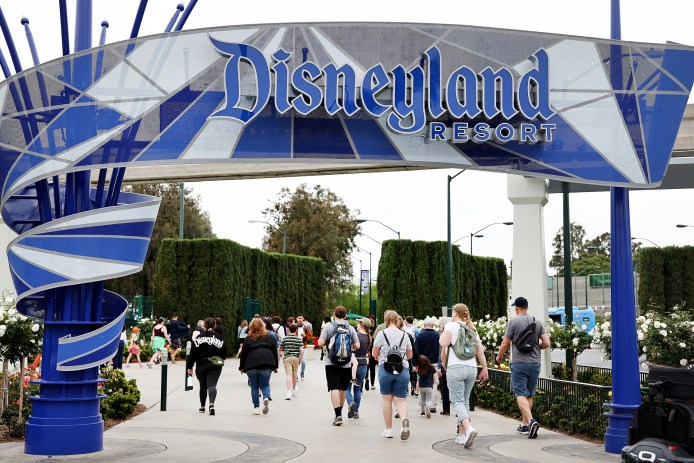 Disneyland Sign