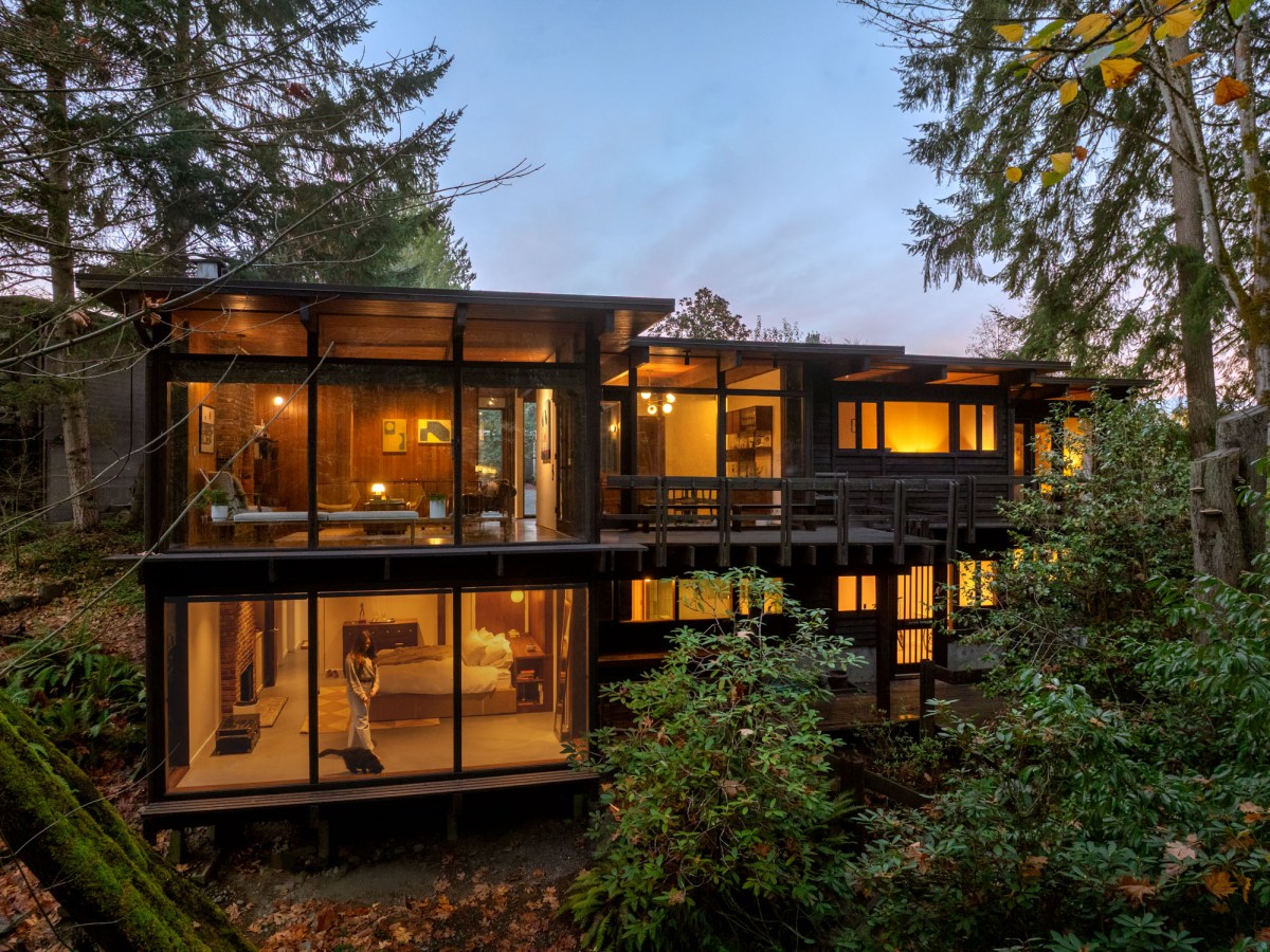 A Mid-Century Home Used to Double as a Psychiatry Office—Now It’s Reimagined for a Growing Family