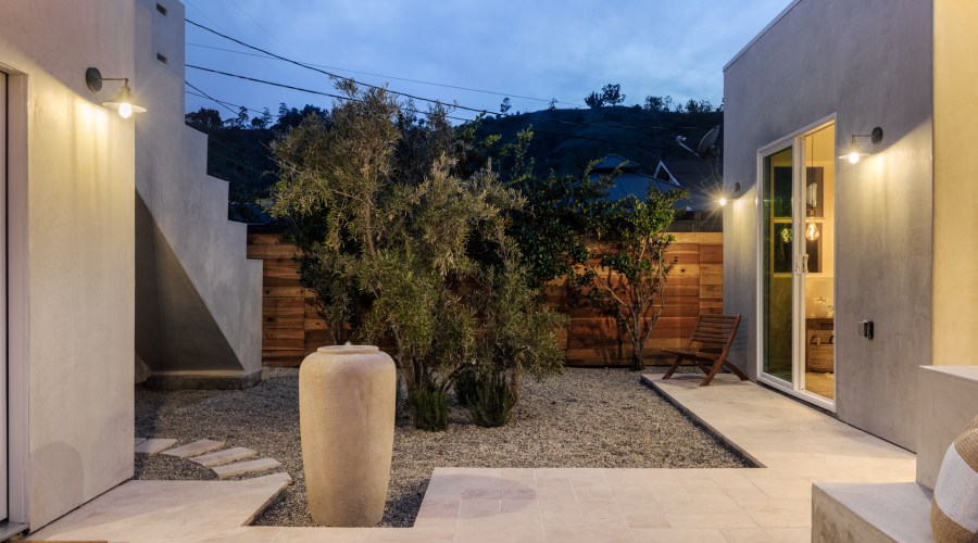 This Is Why Landscape Designers Are Ditching Mulch