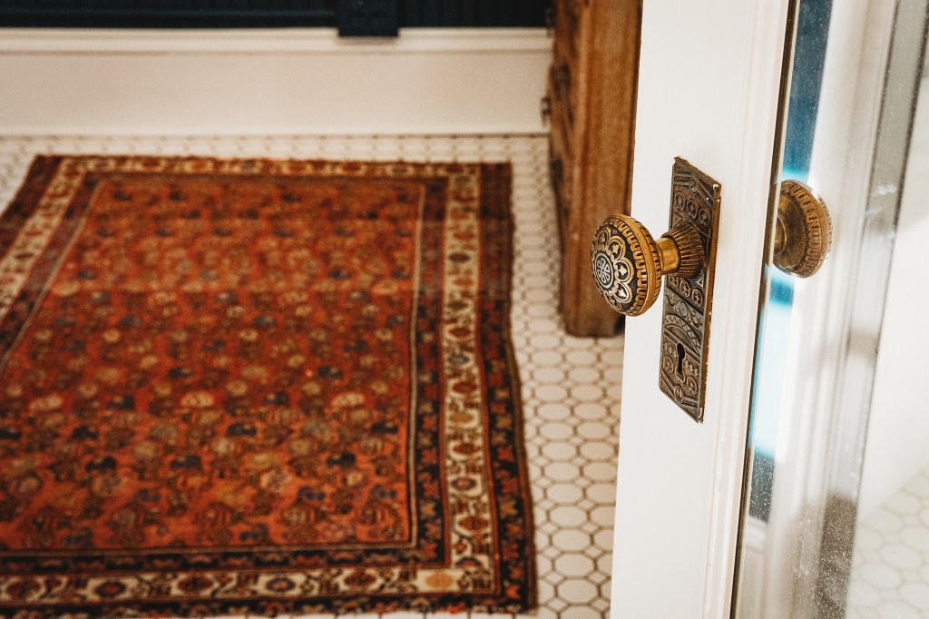 Low Pile Rug Re-Find