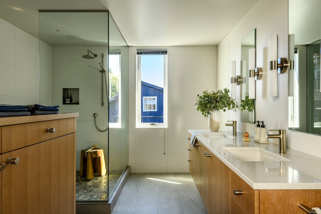 Primary Bathroom Seattle Floating Home by Dyna Builders