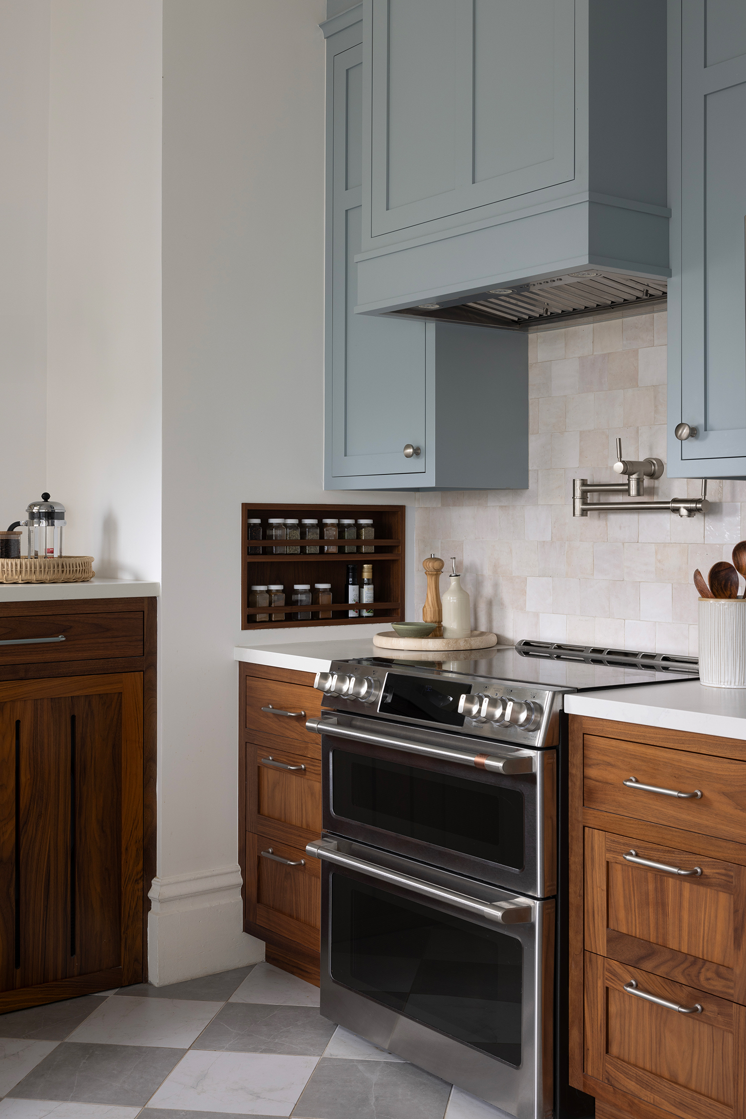 Stove SF Kitchen Makeover by Front of House Design