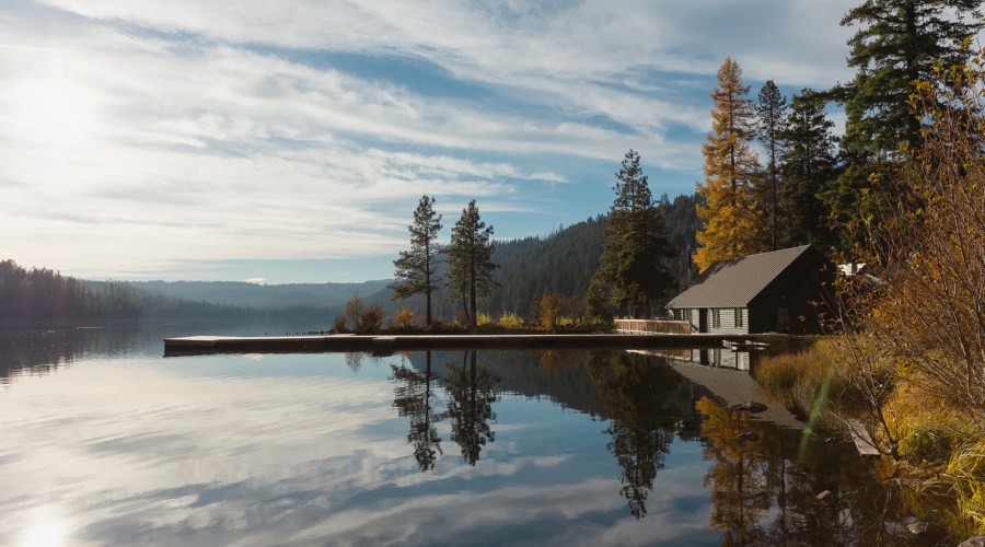 The Perfect Oregon Lake Escape You’ve Probably Never Heard Of 