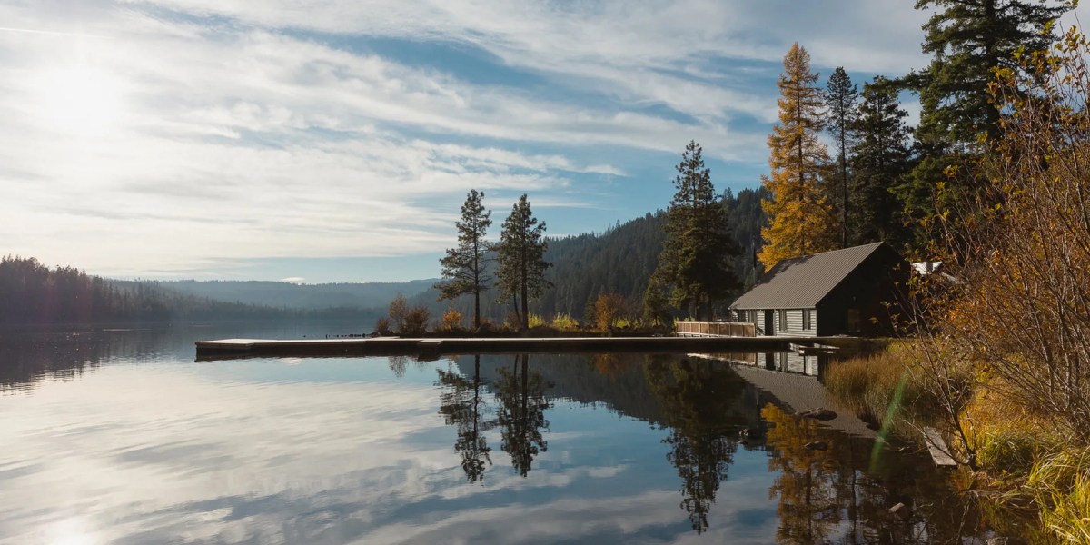 The Perfect Oregon Lake Escape You’ve Probably Never Heard Of 