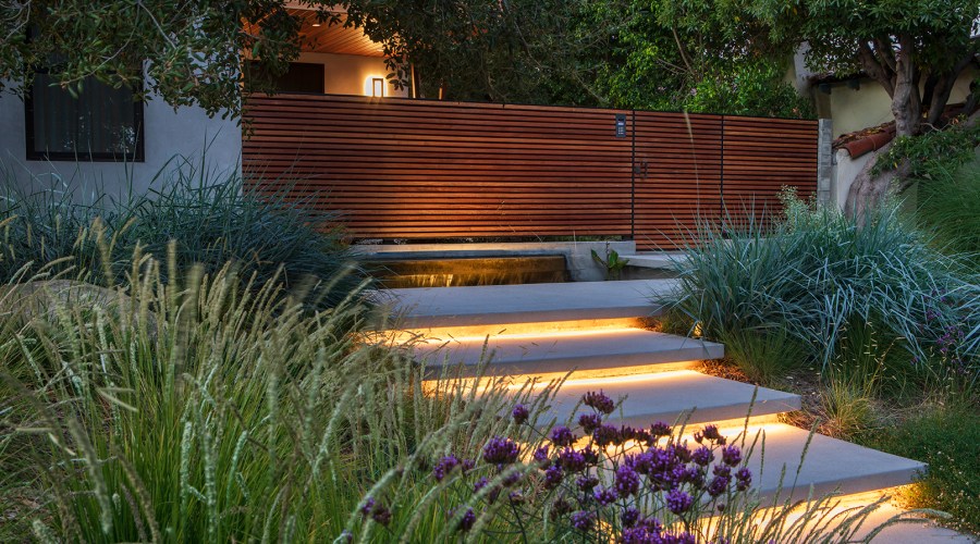 How to Create Wildfire-Wise Landscaping That Doesn't Look Like a Parking Lot