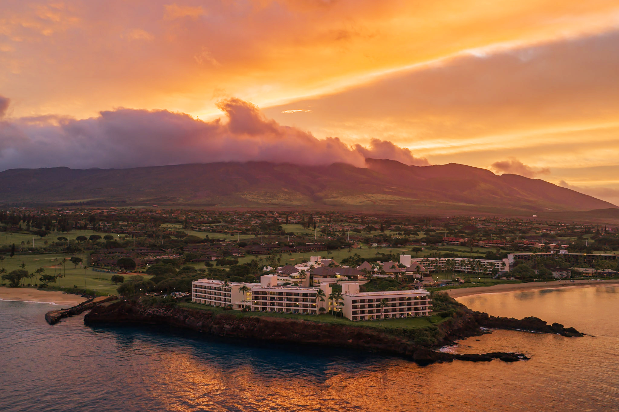 sheraton-maui-resort-spa-at-sunrise