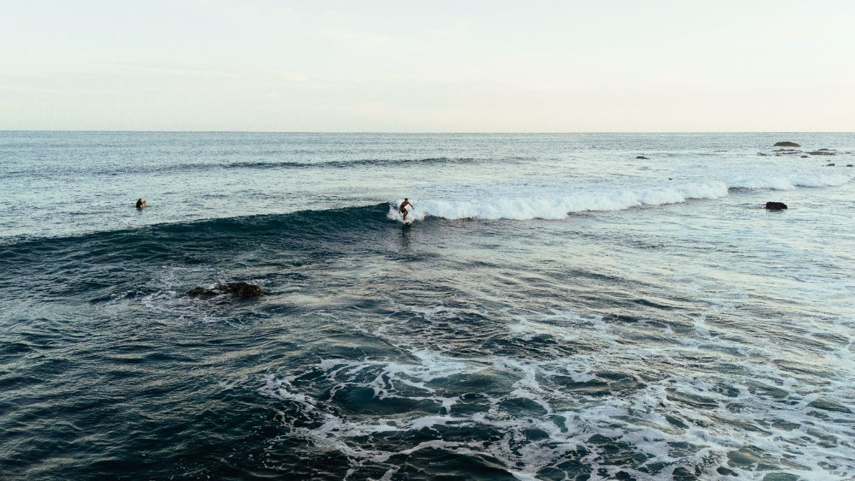 surf-at-la-valise-los-cabos