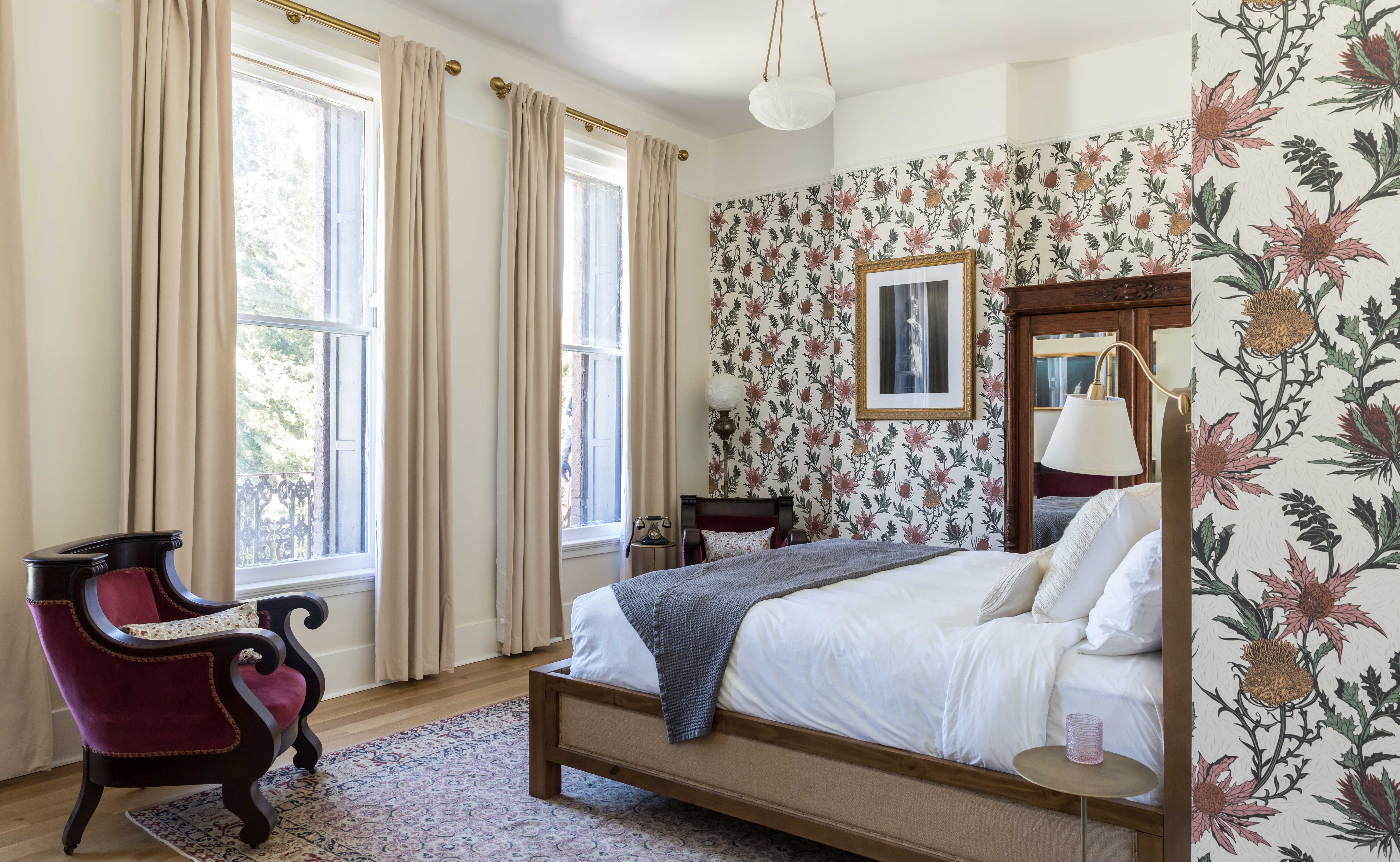 bedroom-suite