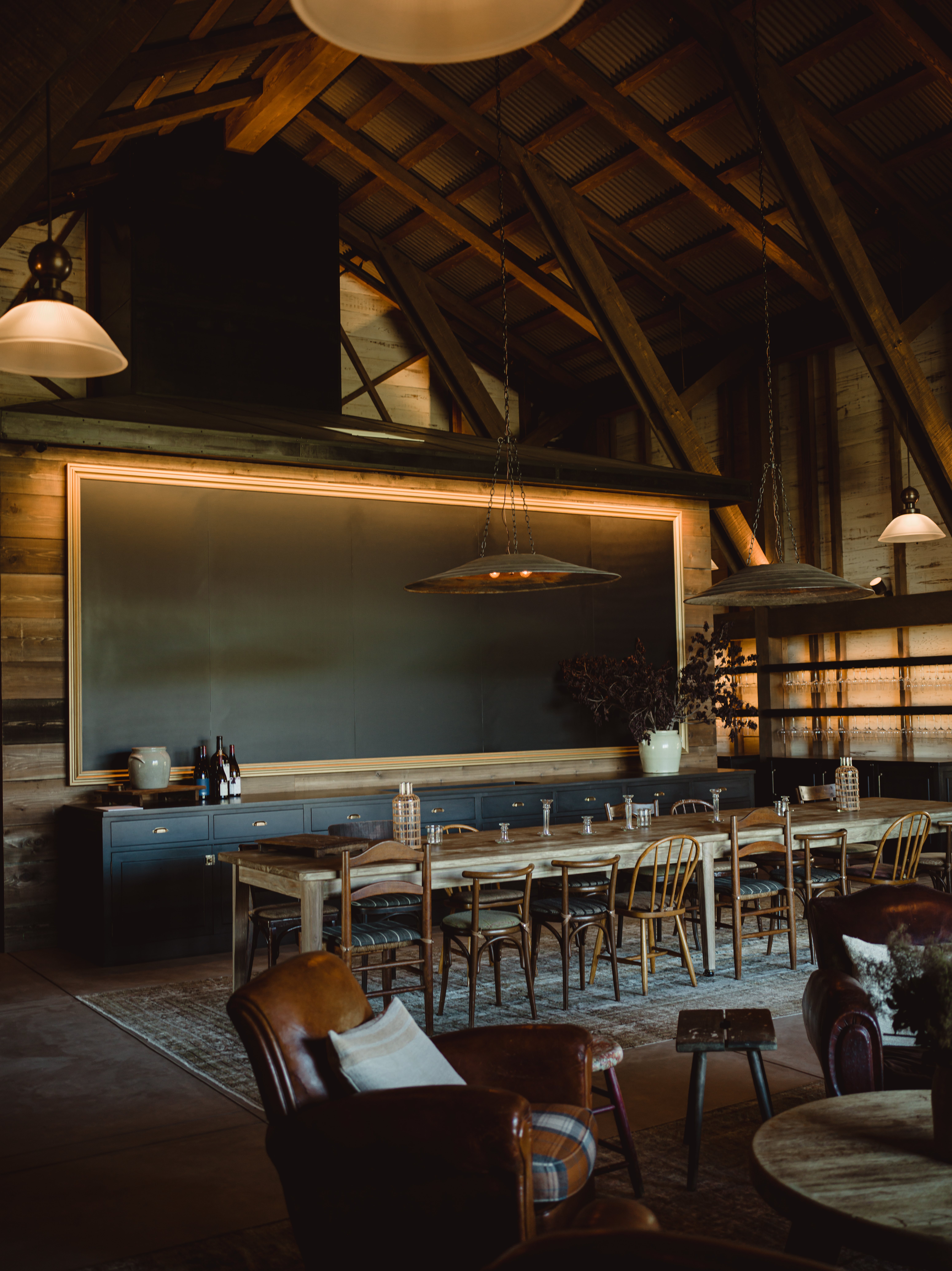 interior-of-the-barn-at-the-hilt-estate