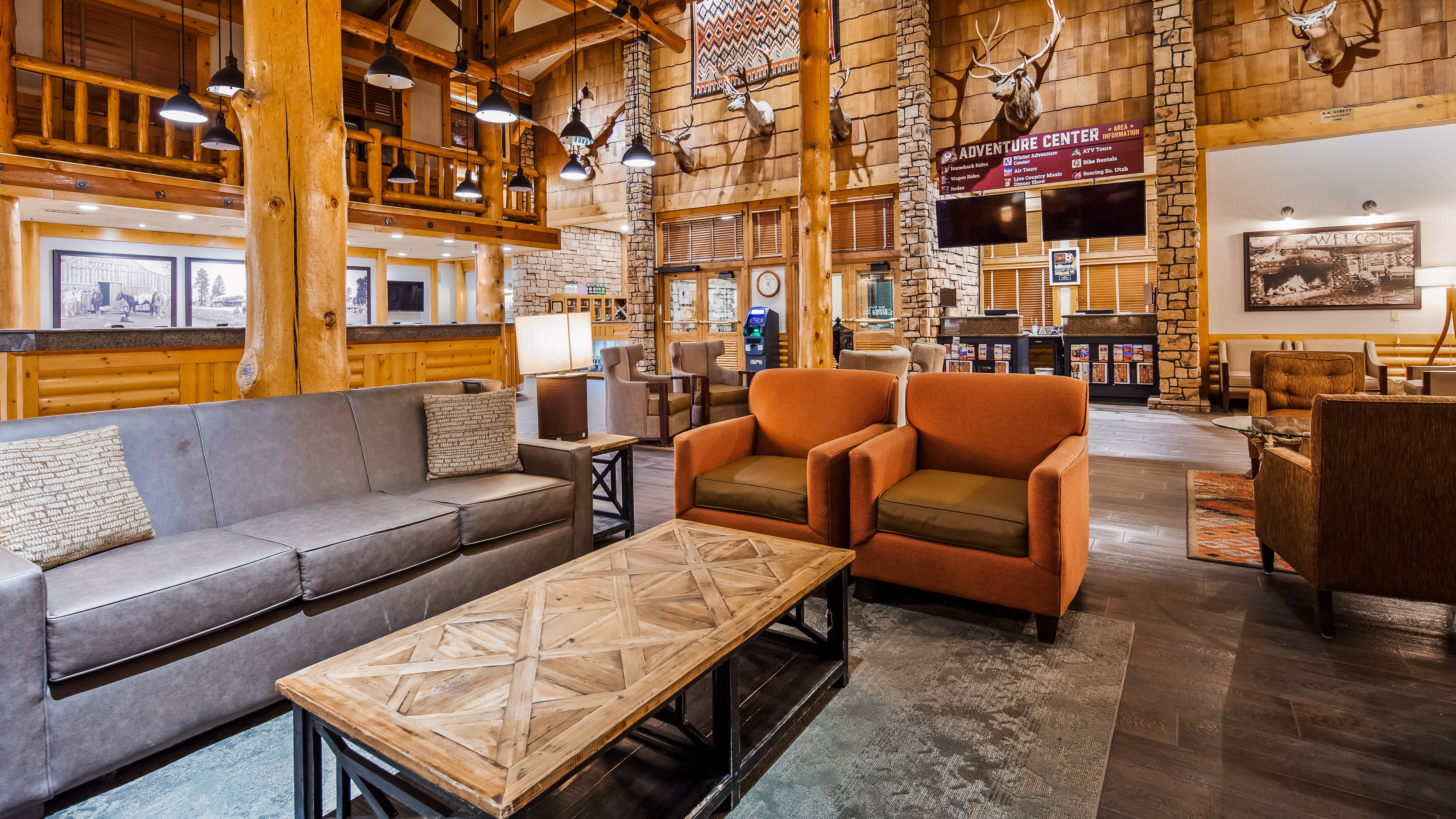 rubys-inn-lobby