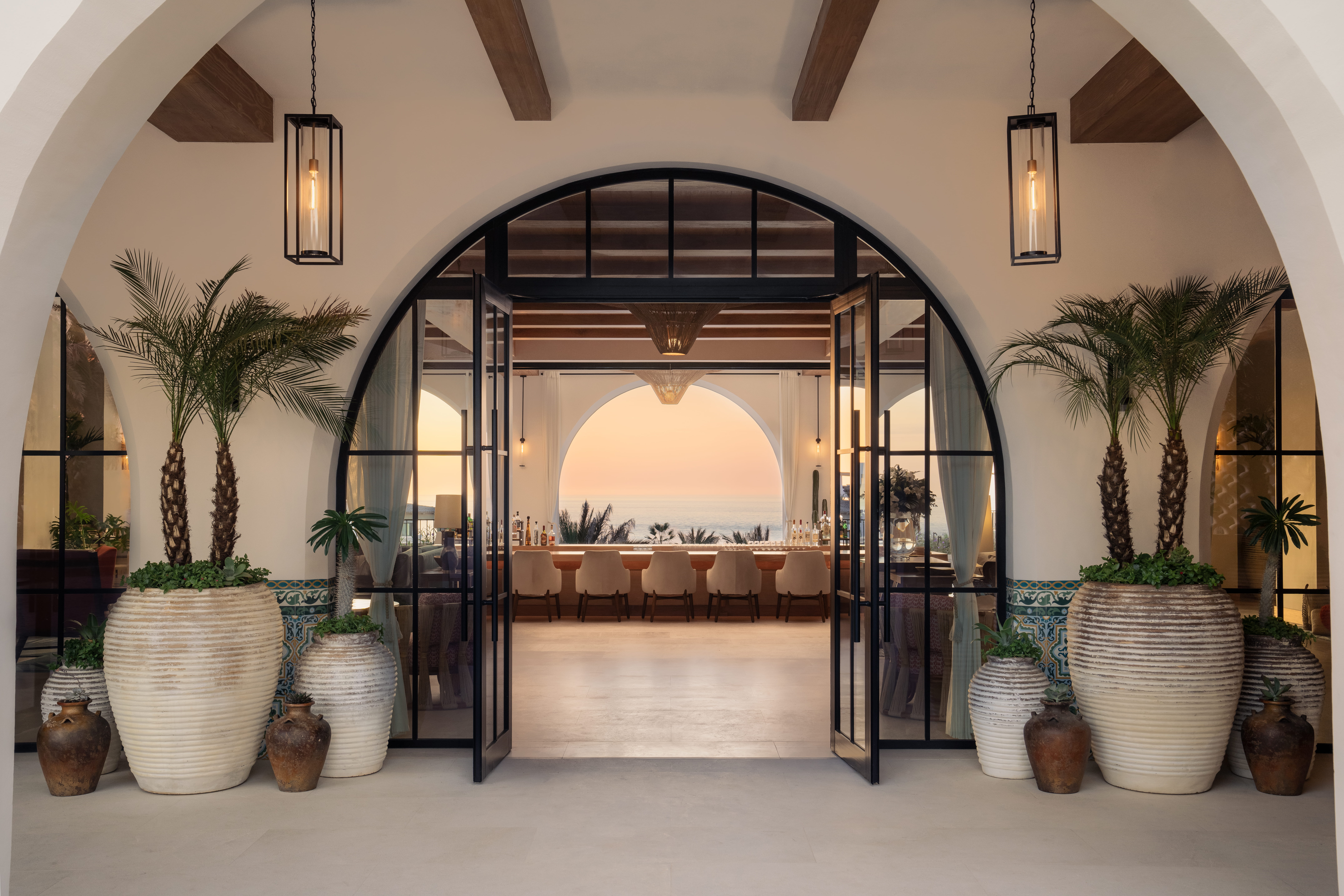 la-casona-bar-at-four-seasons-resort-cabo-del-sol