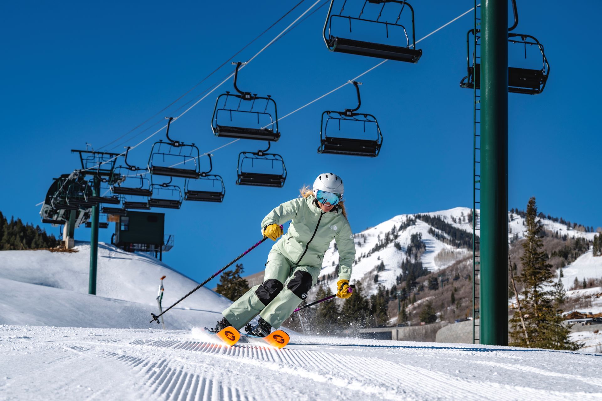skier-at-deer-valley-resort