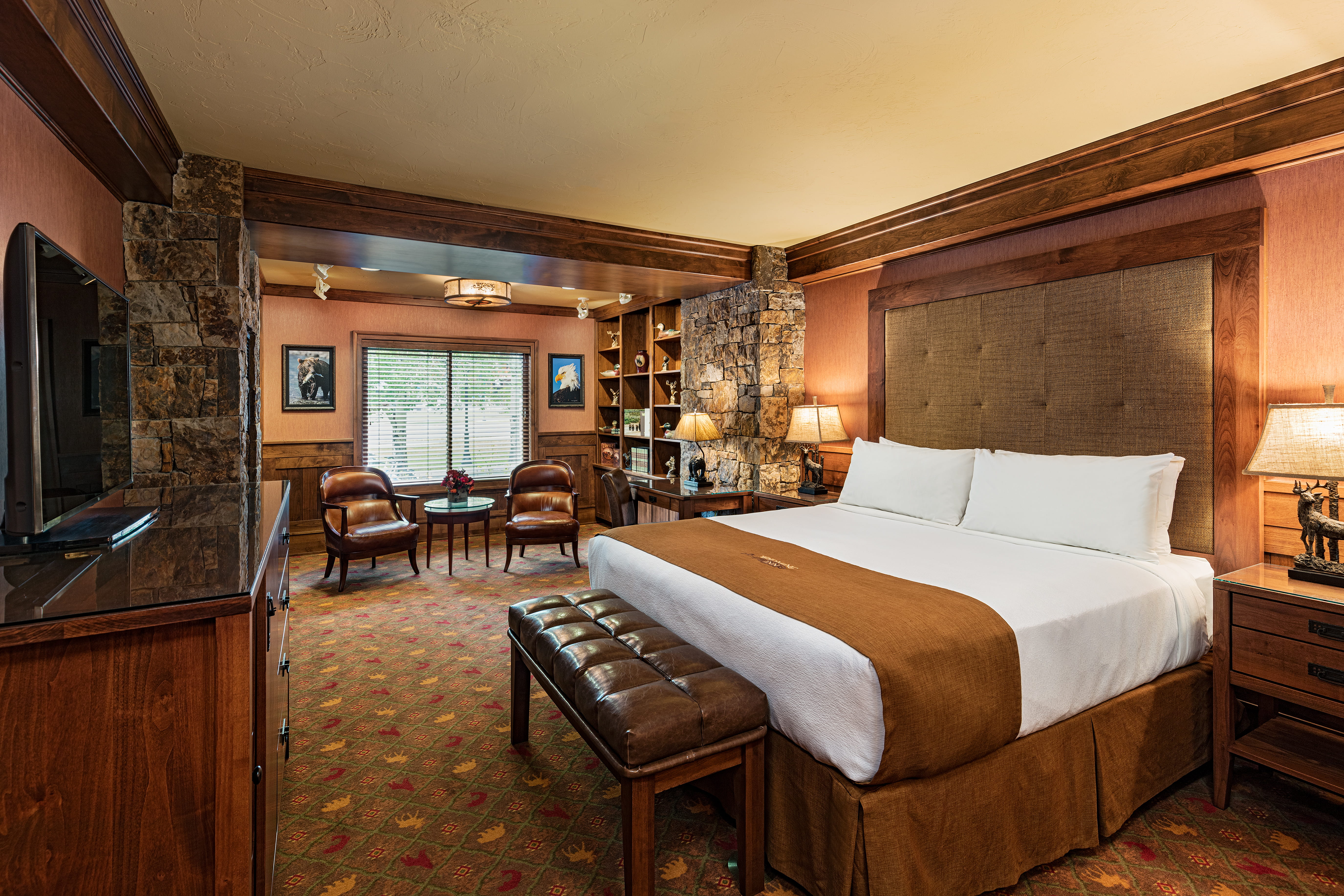 wyoming-inn-grizzly-suite