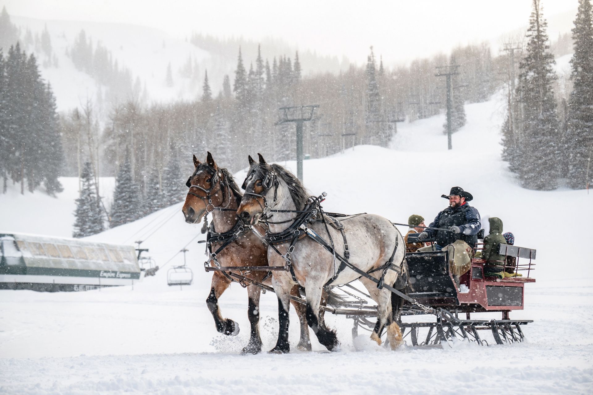 sleigh-ride-outside-of-empire-lodge-at-deer-valley-resort
