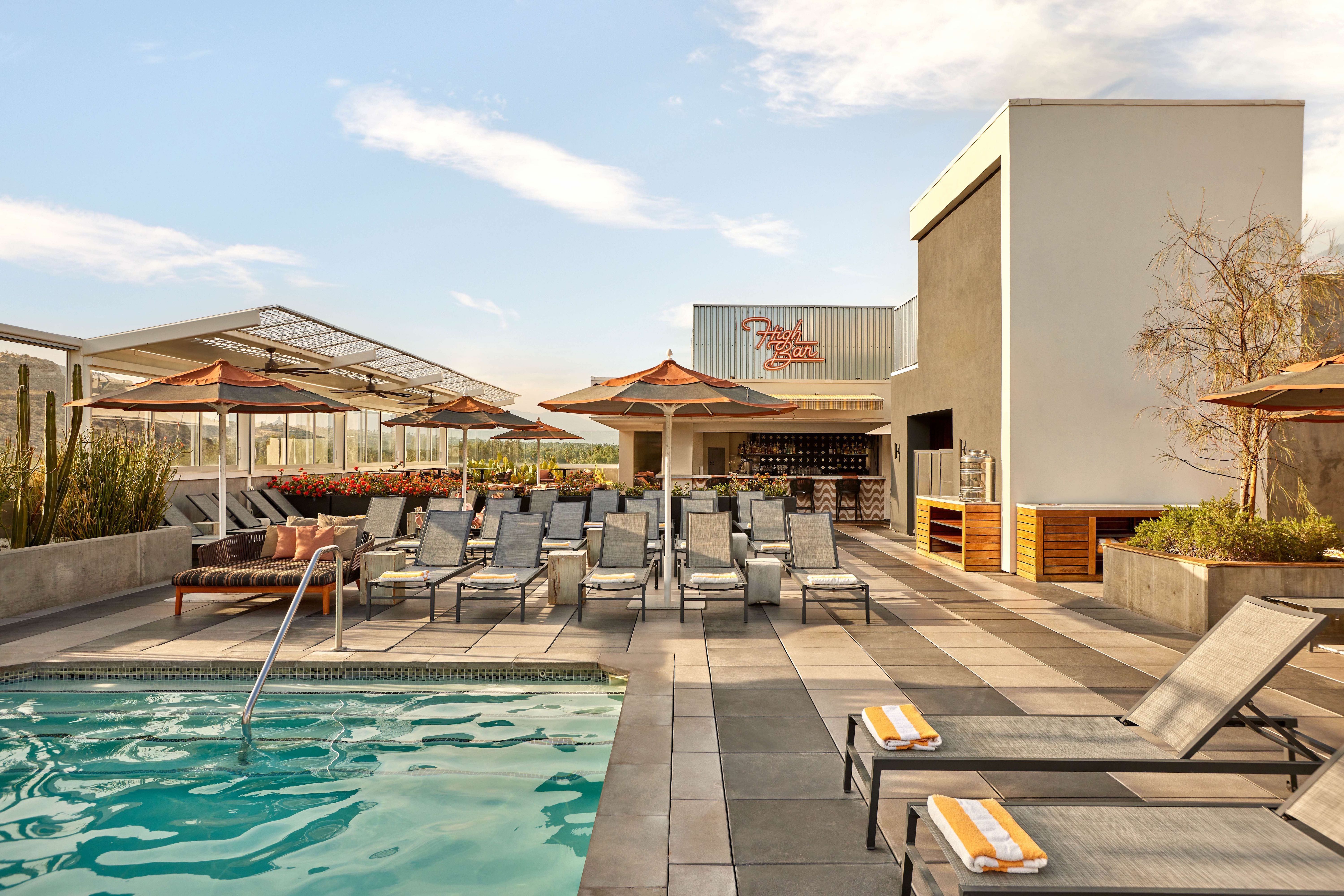 cocktails-desert-skies-and-endless-views-set-the-tone-of-the-rooftop-experience-against-the-san-jacinto-mountains