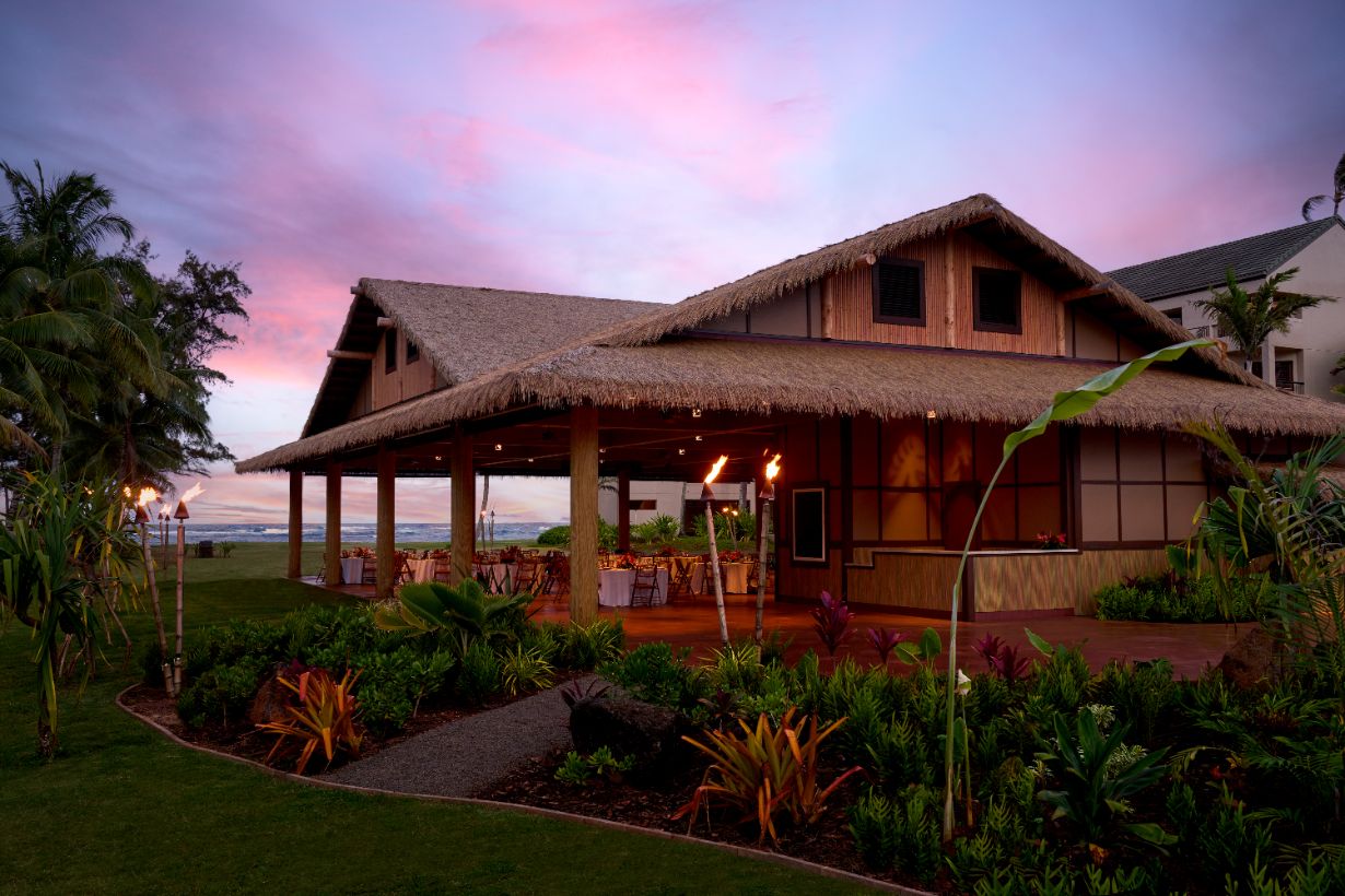 luau-ka-hikina-at-sheraton-kauai-coconut-beach-resort