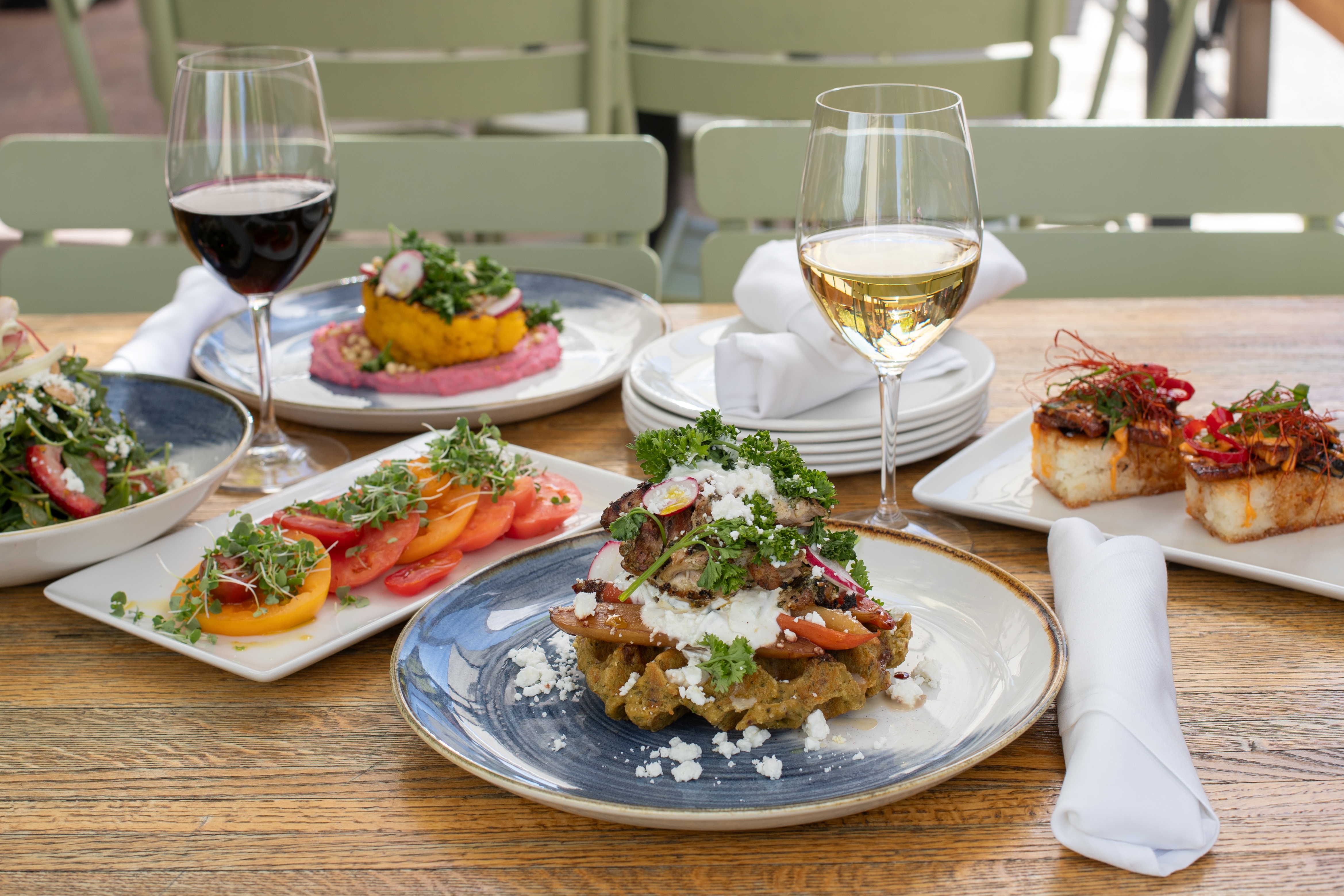 dishes-from-roam-on-site-restaurant