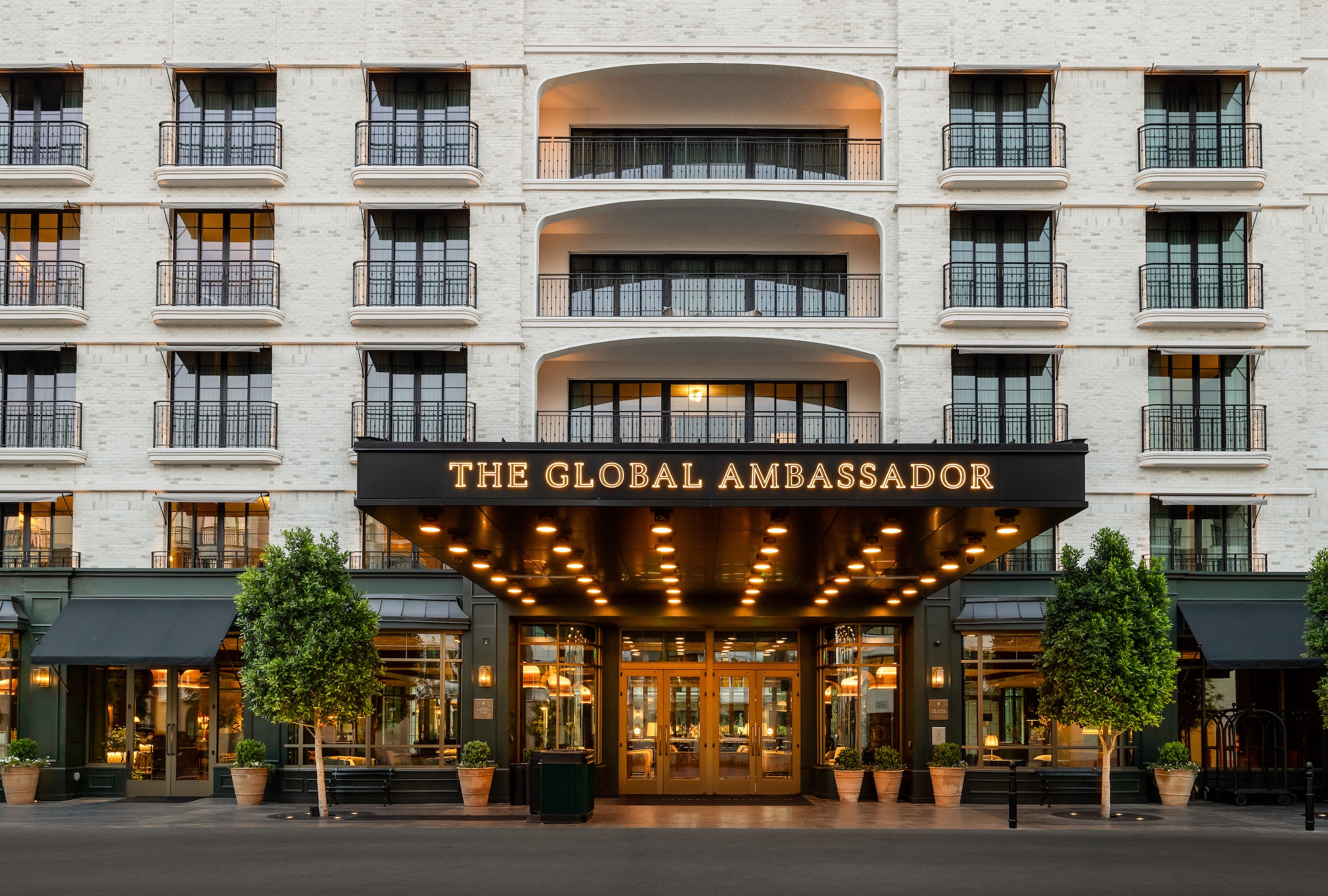 the-global-ambassador-hotel-main-entry