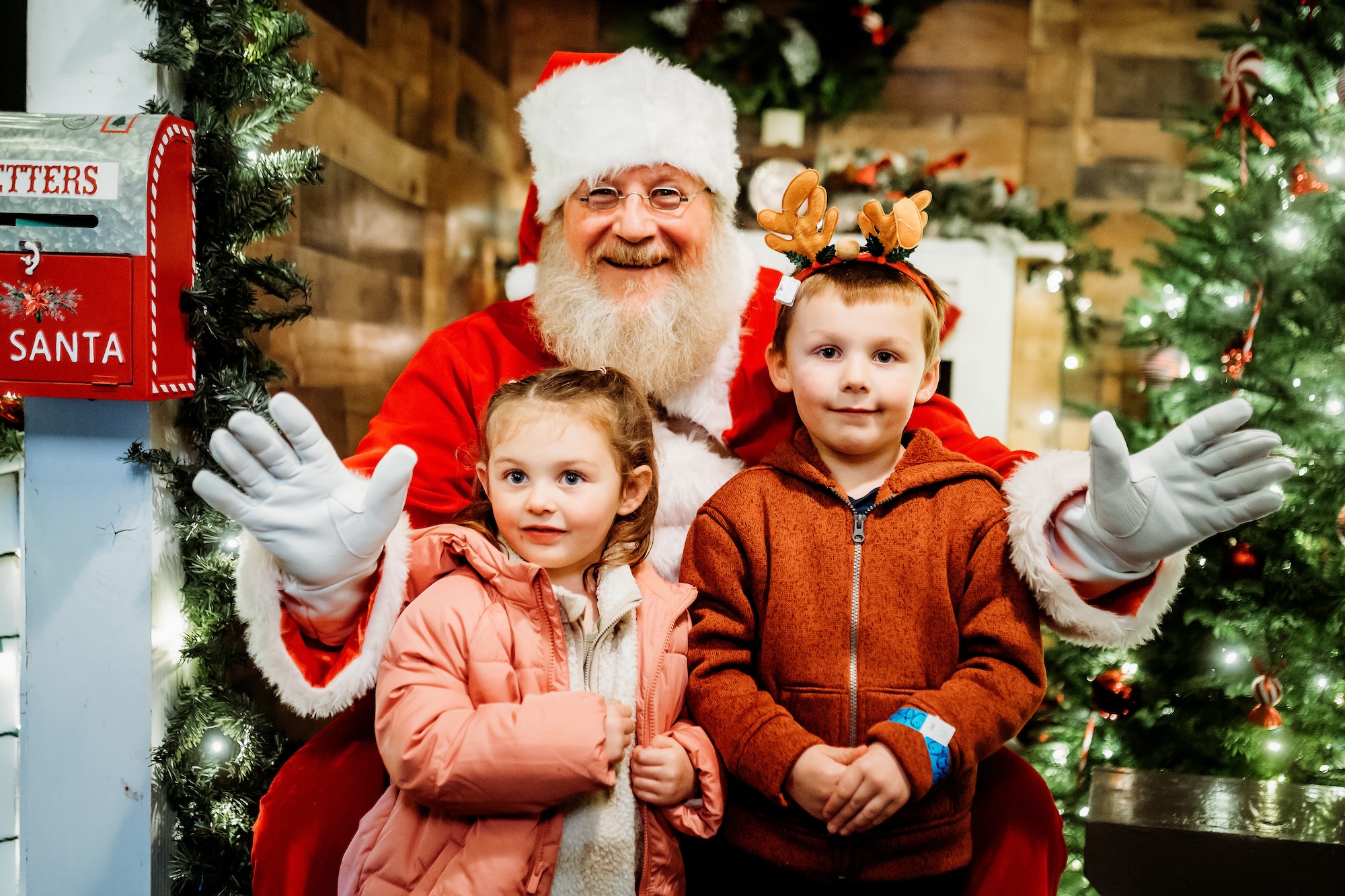 silverton-christmas-market-santa